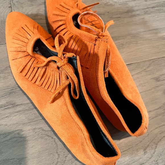 Fringed Faux Suede Orange Tie Front Flats Pointed Shoes - Picture 5 of 7